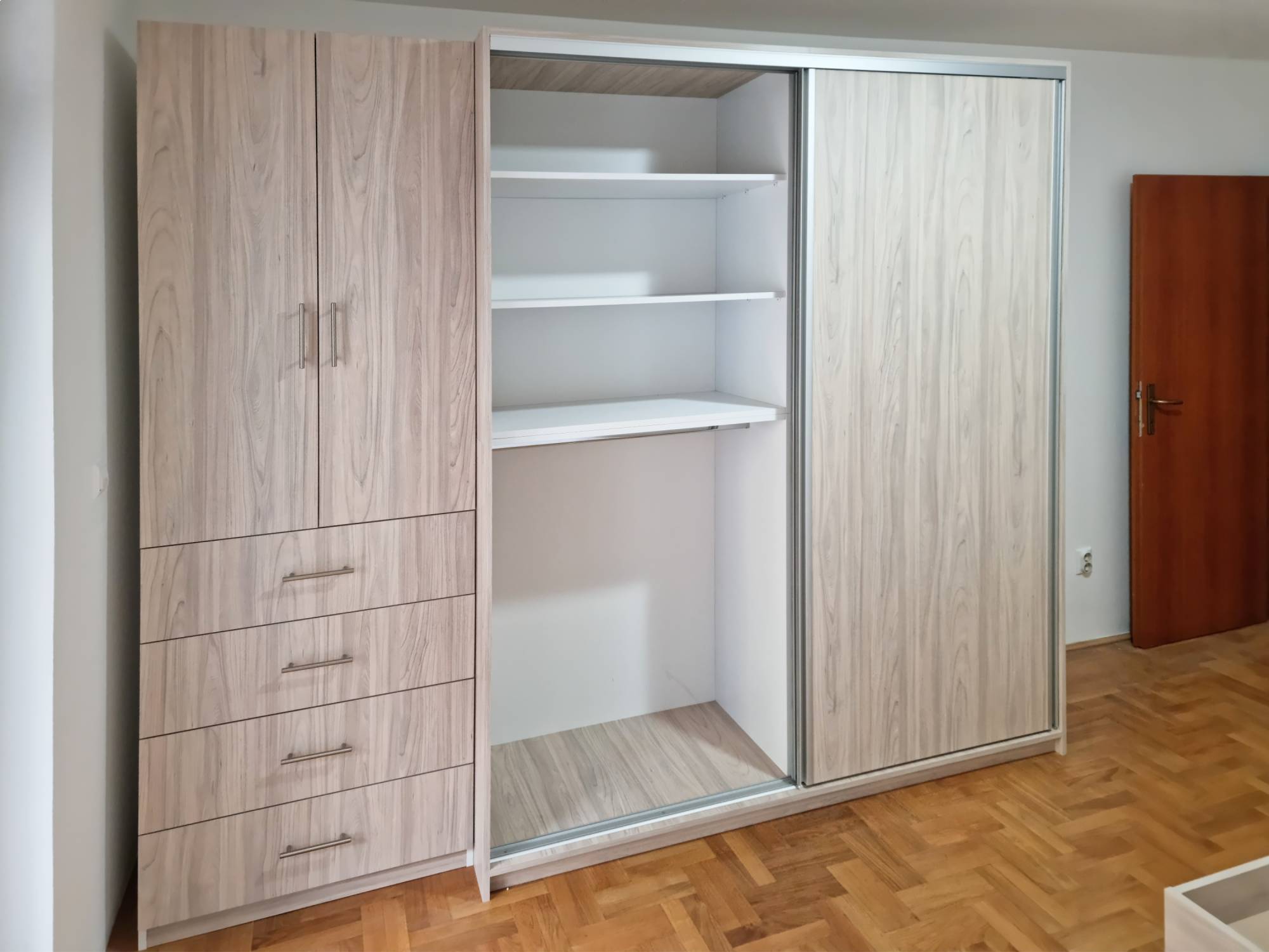 Plakari od punog drveta po meri Smederevo