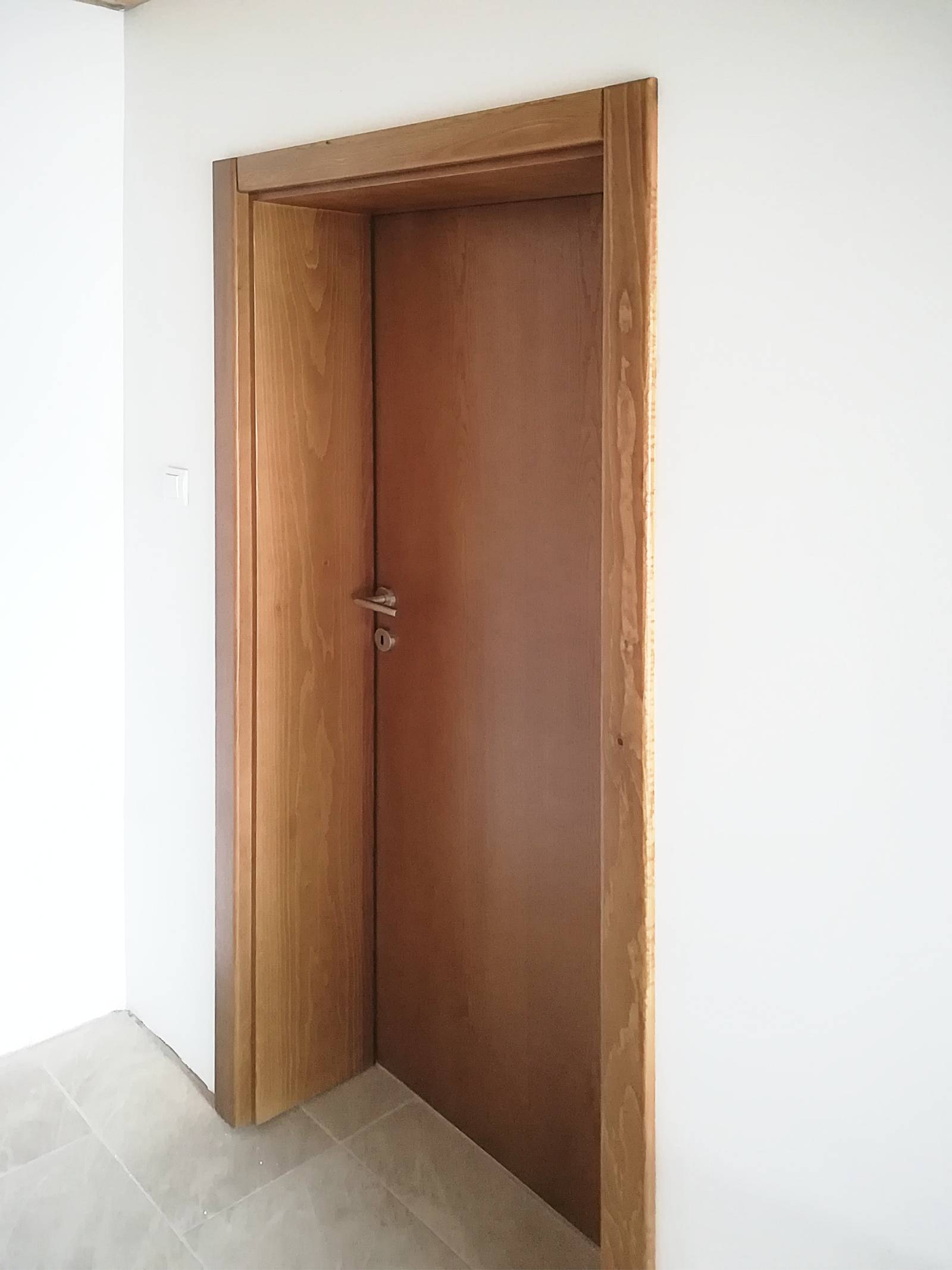 Furnirana sobna vrata po meri Smederevo