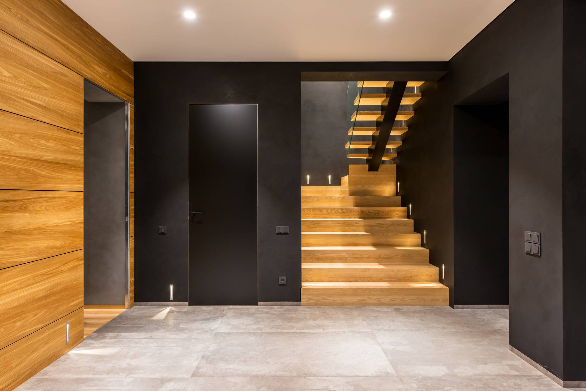 Stepenice i gazista po meri od punog drveta Smederevo